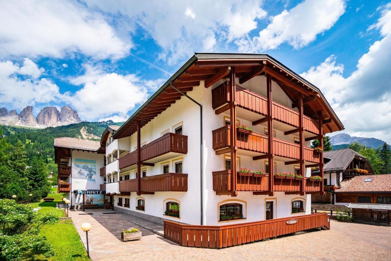 Hotel Garni Aritz Campitello di Fassa Esterno foto