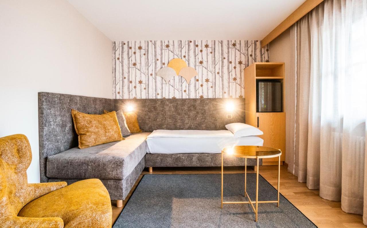 Hotel Garni Aritz Campitello di Fassa Esterno foto